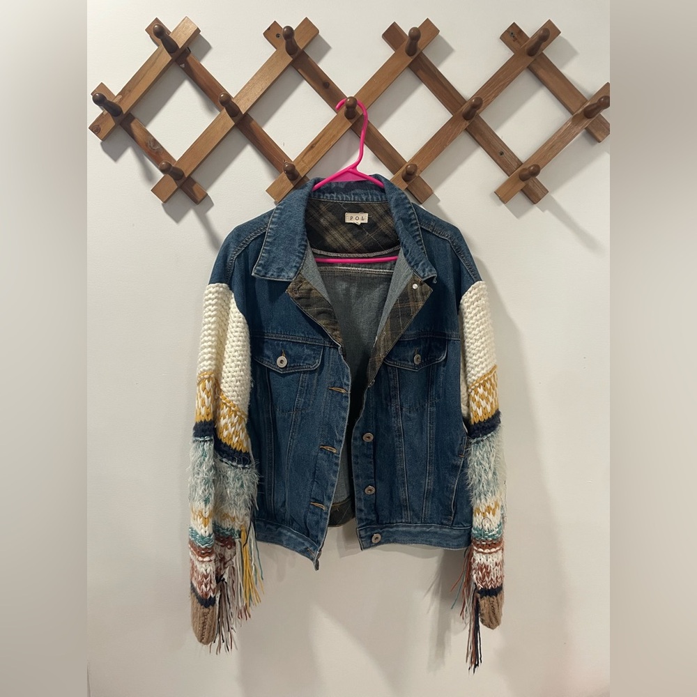 POL jean jacket size L, like new!